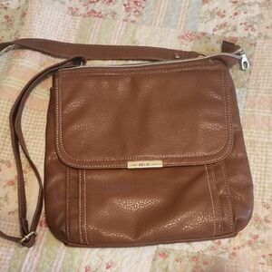 Relic Brown Leather Crossbody Bag with Adjustable Straps